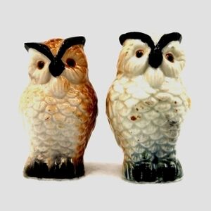 Owl Salt Pepper Shakers Vtg Cute White Brown